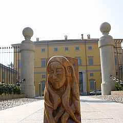 Gabriele Fabris - Ragazza che sbuccia i limoni -mostra Cuggiono 2